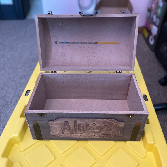 Harry Potter Wedding Card Box - Picture 2 of 4